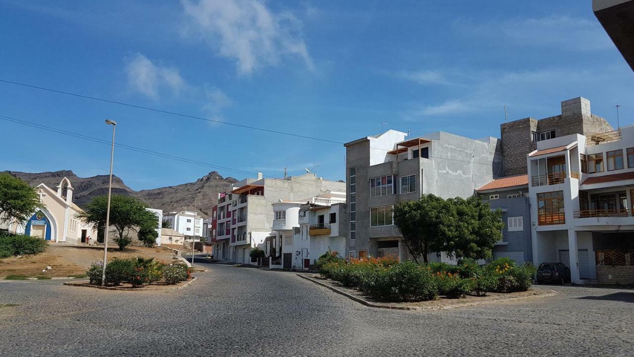 Amwilla Guesthouse Apartamento Xandinha Mindelo Esterno foto